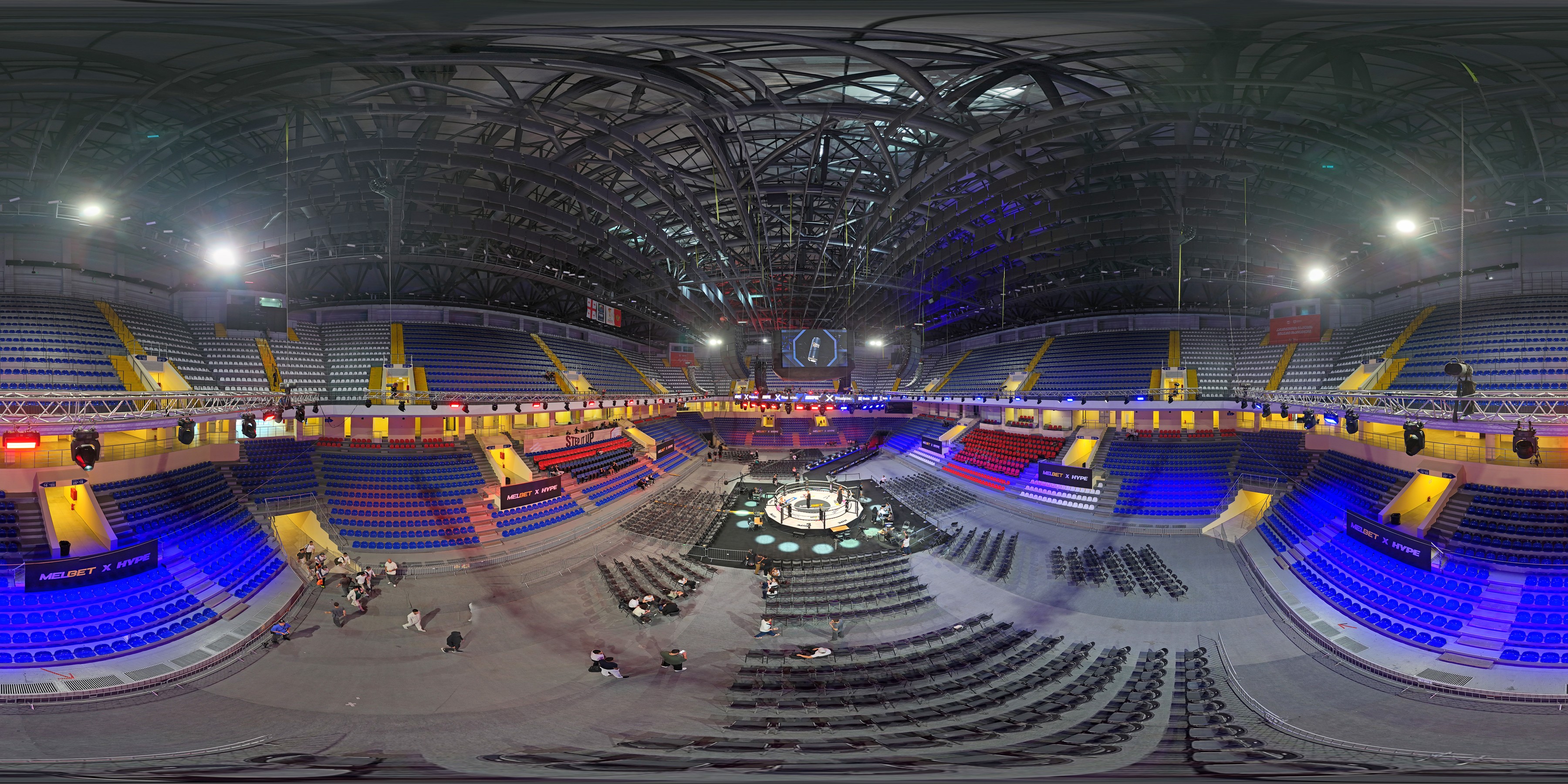 360° view of the arena stage setup — drag to look around