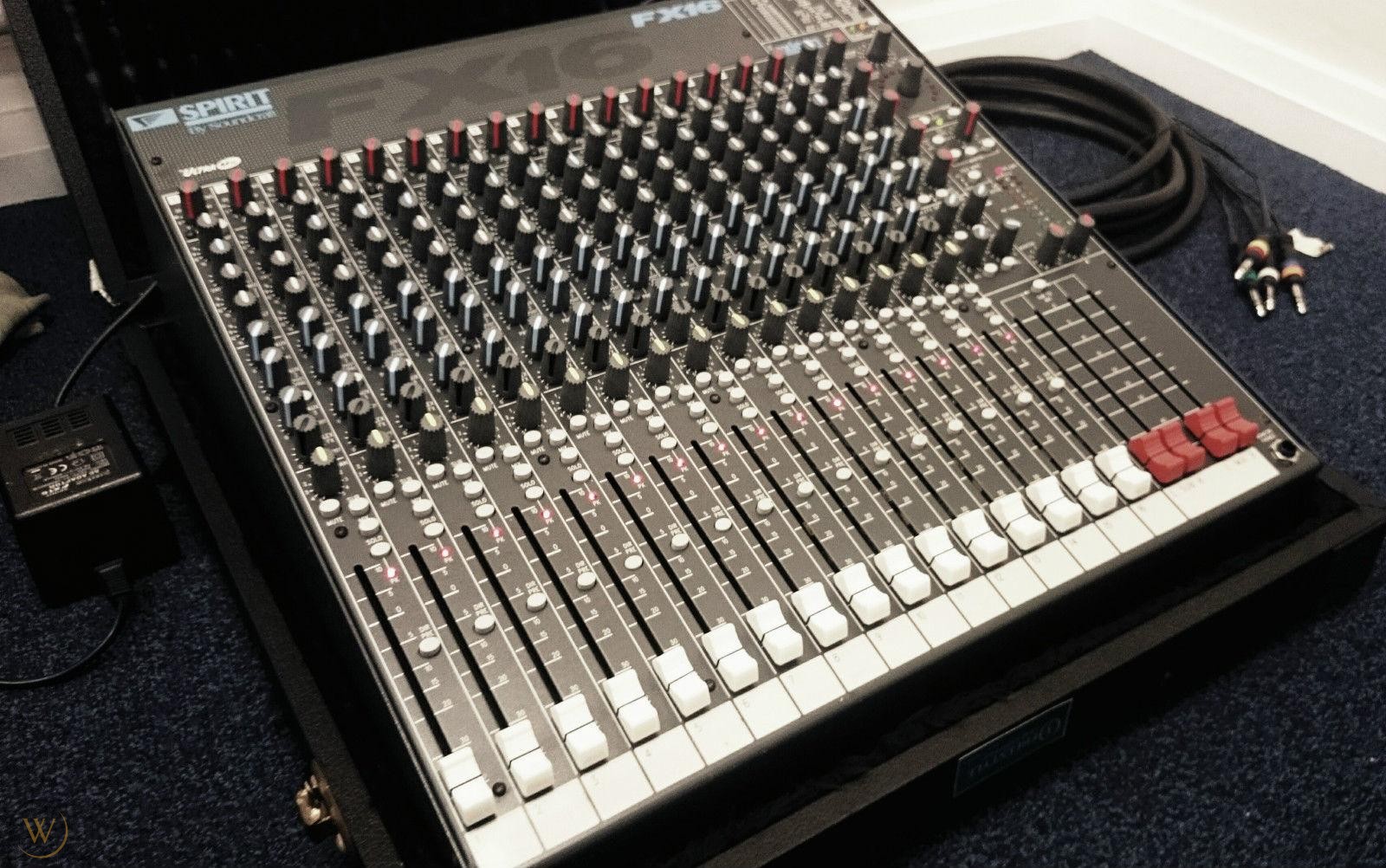 Soundcraft FX16