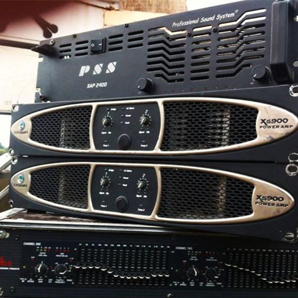 Crown XS900 Power Amplifier