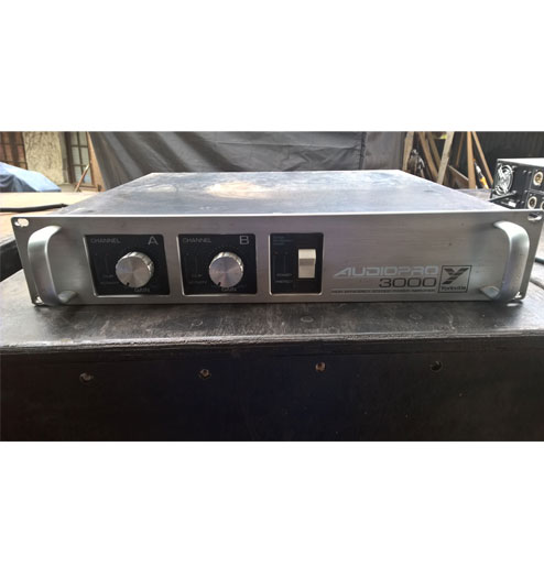 Yorrkville AP3000 Power Amplifier